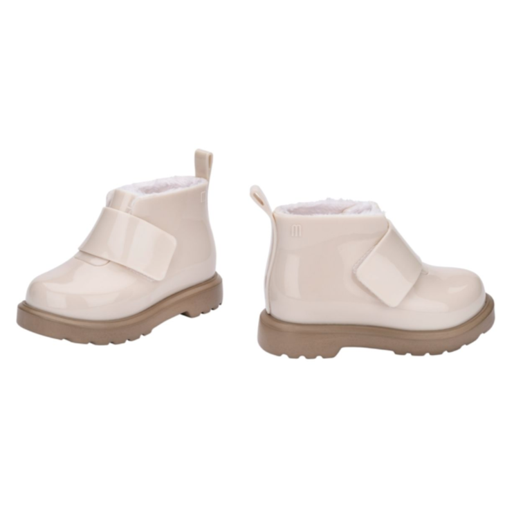 faux fur lined chelsea boot in cream