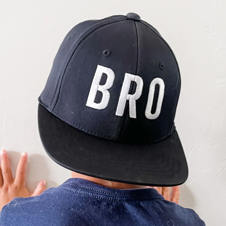 flat brim bro hat