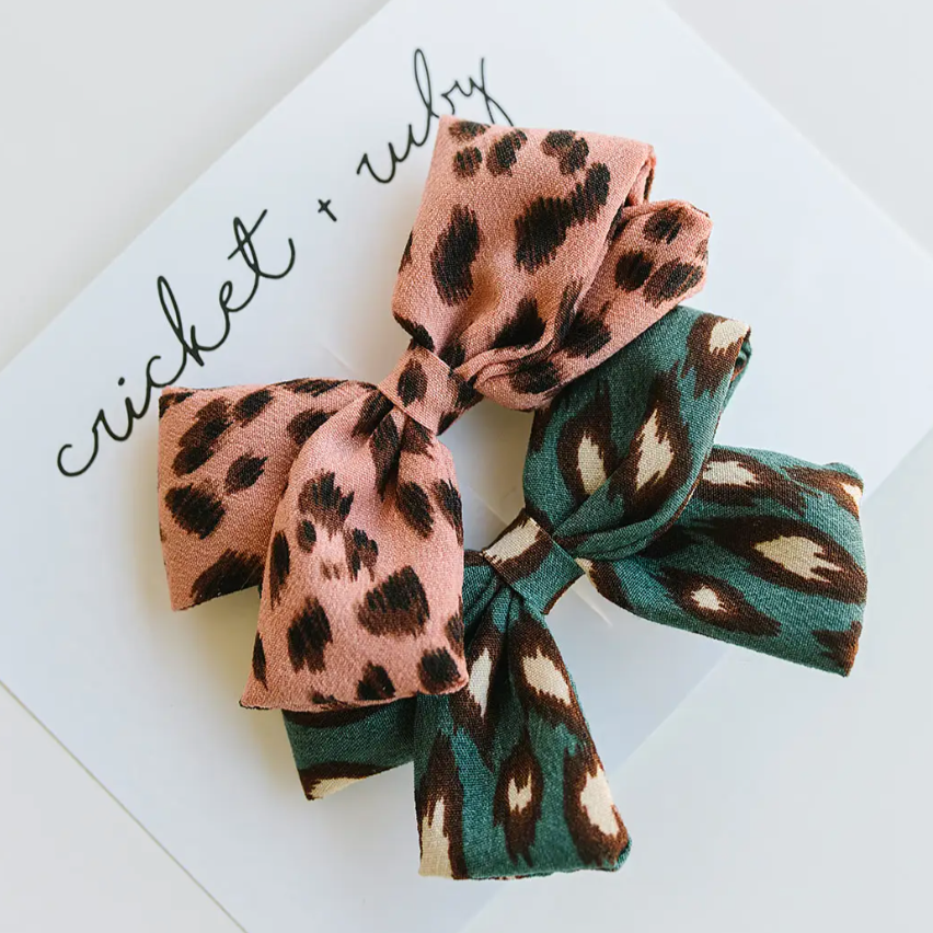 linen bow clip | blue & pink leopard