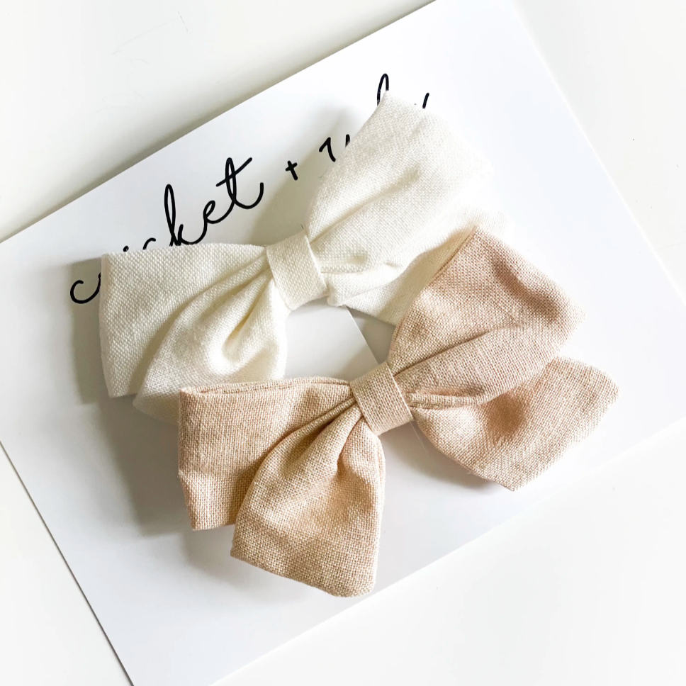 linen bow clip | white & tan