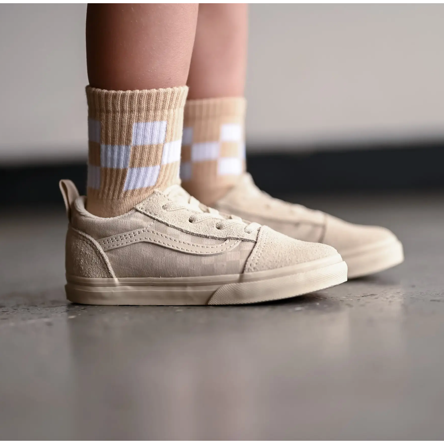 nude checkered socks