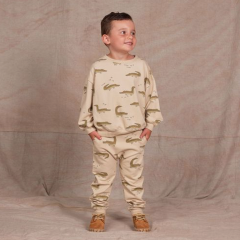sweatpant || crocodiles