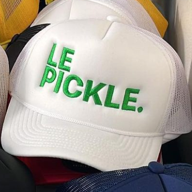 le pickle hat | white