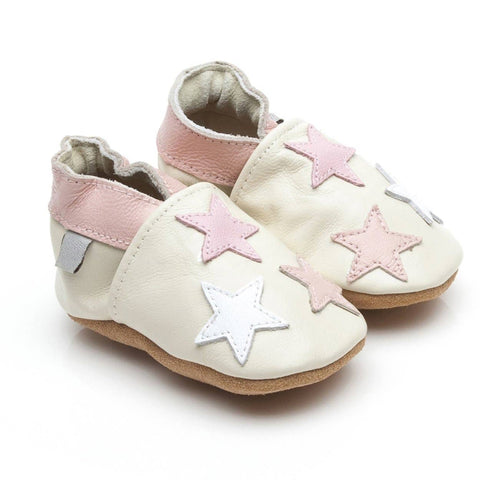 baby moccasins in pink stars