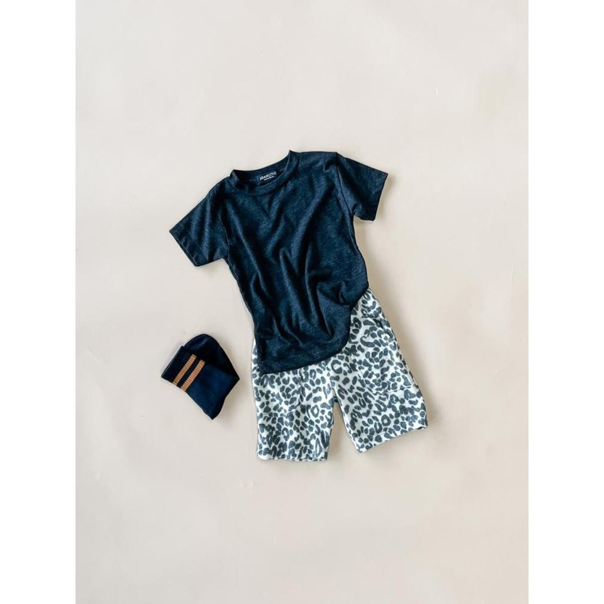 basic tee in black