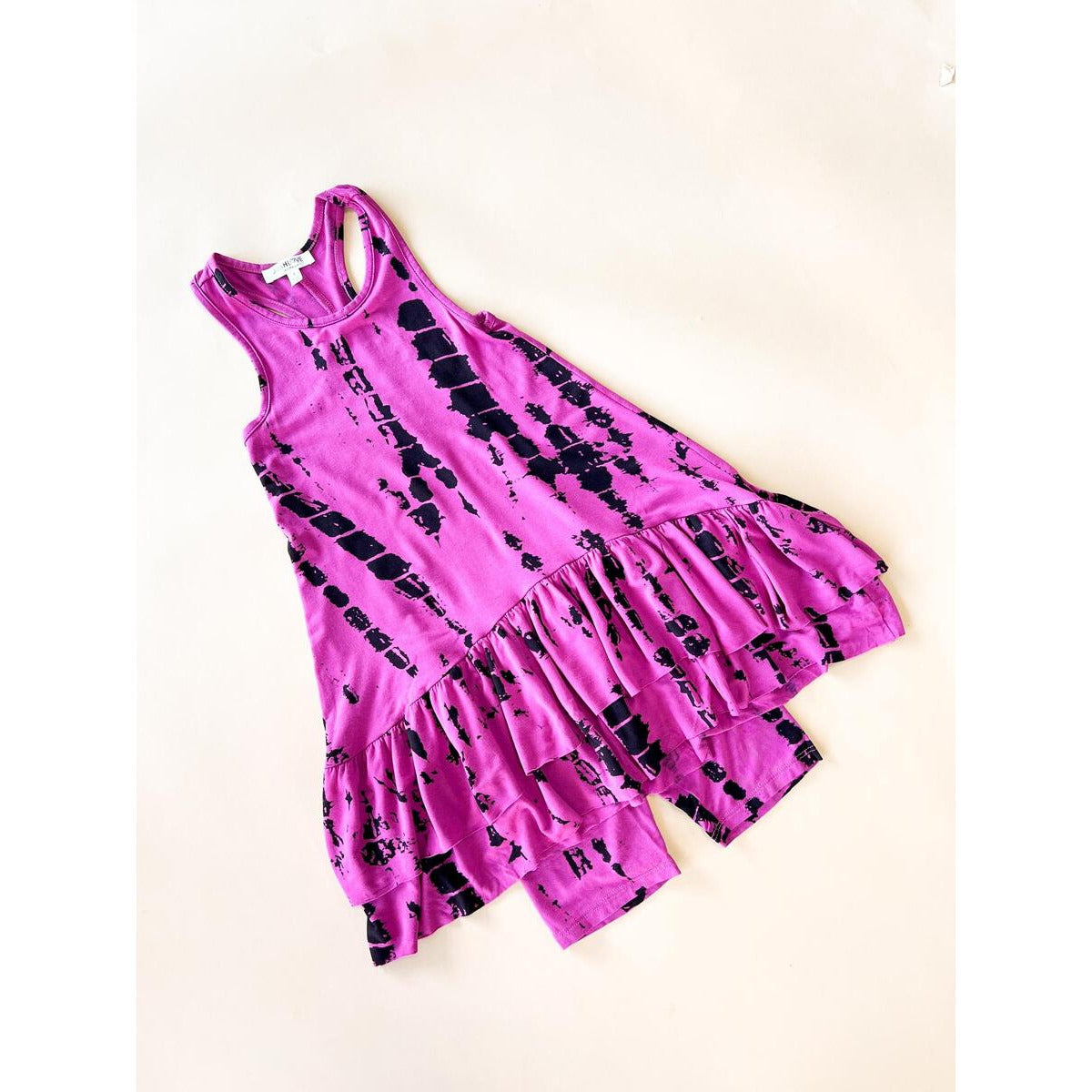 biker short in magenta x-ray