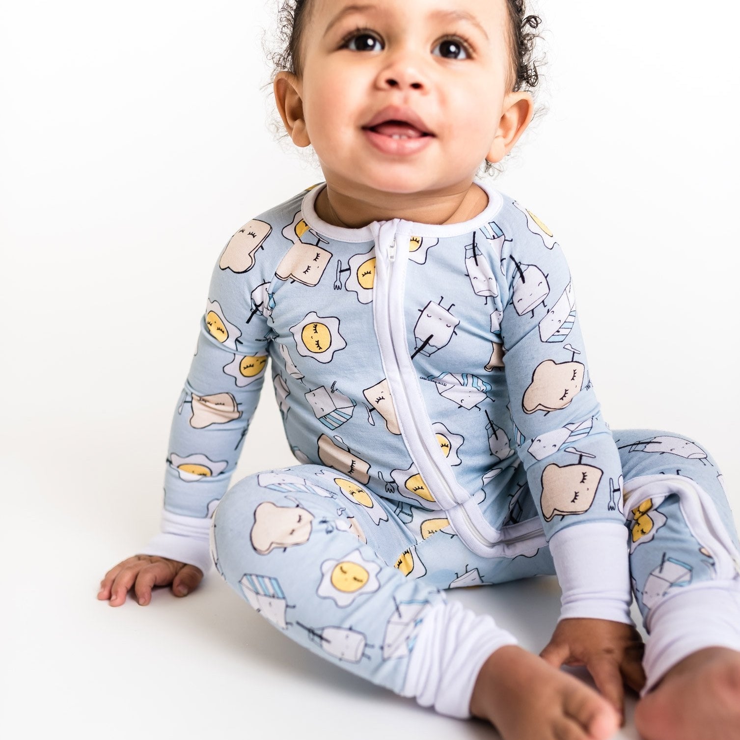 blue breakfast buddies bamboo viscose convertible romper/sleeper
