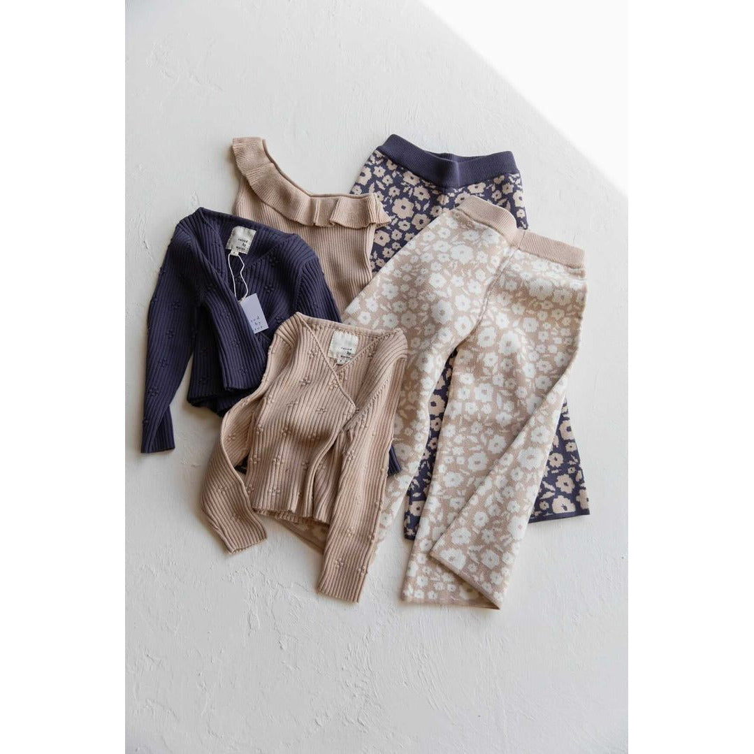 floral knit pants in beige