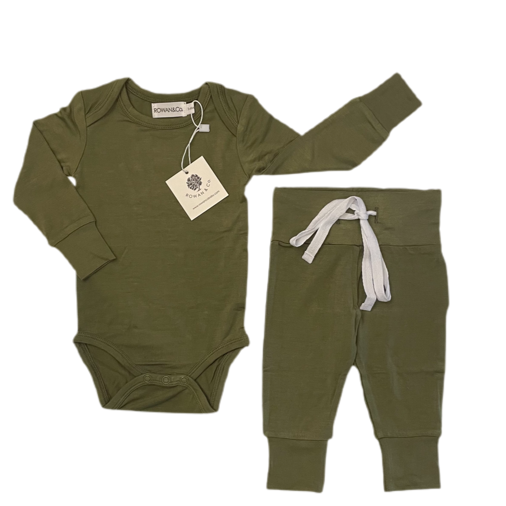 hillside jogger set in olive green