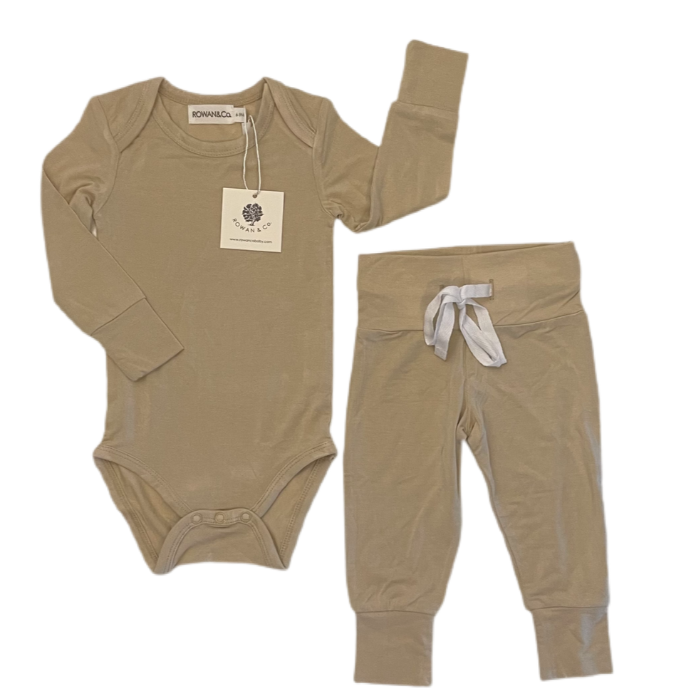 hillside jogger set in tan