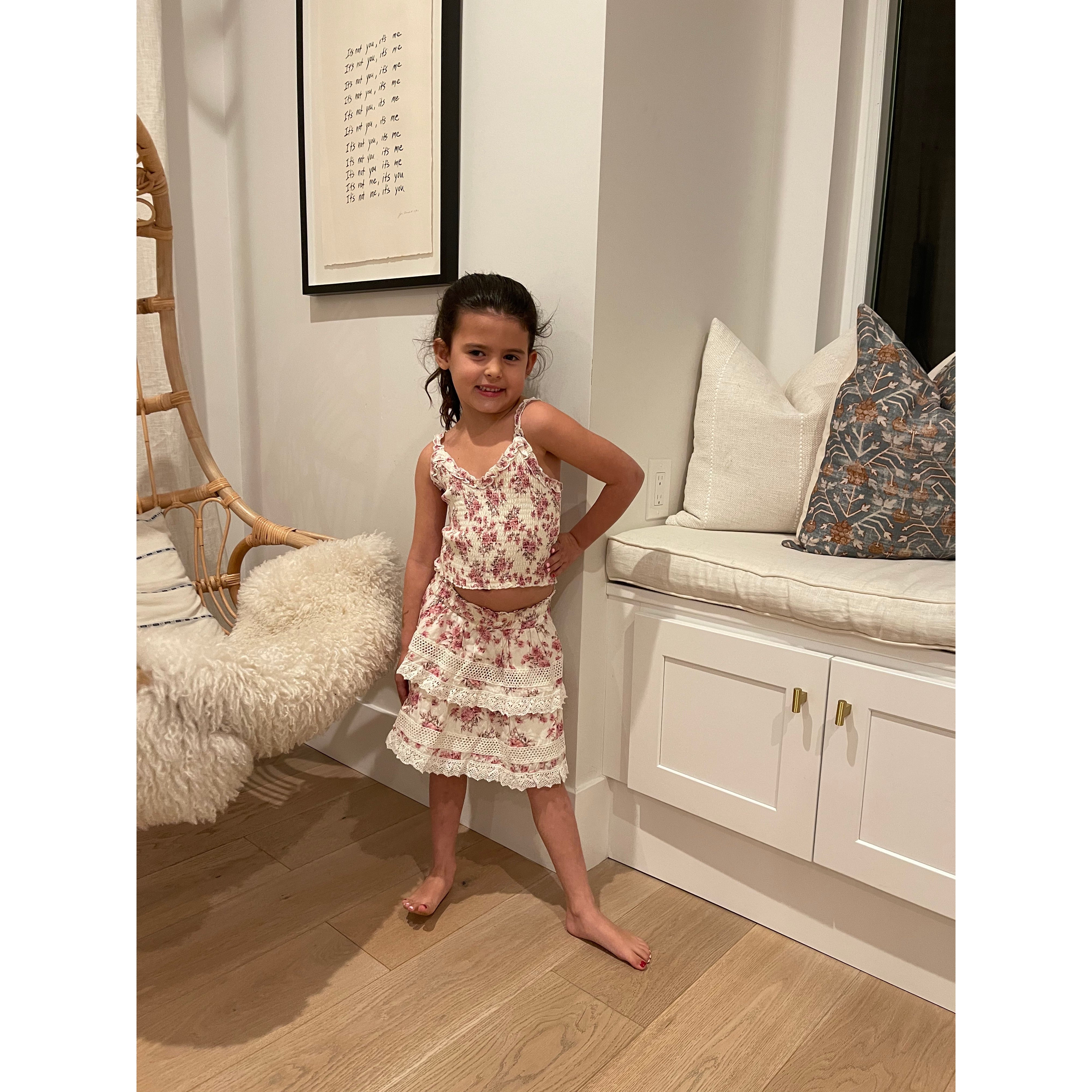 shari top in pink floral