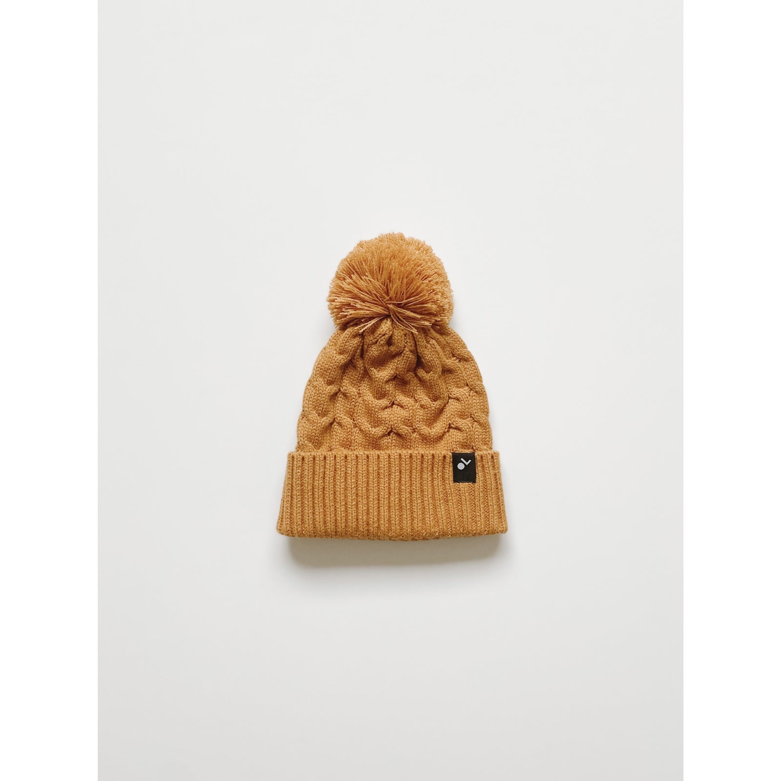 knit pom beanie in cider