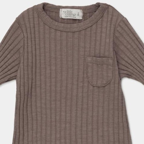 organic cotton rib knit pocket top in taupe