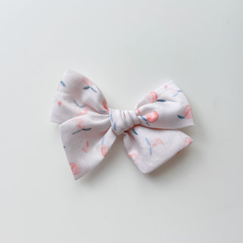 summer print bow clip in peaches