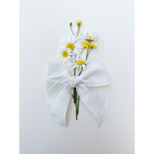 whimsy bow clip in daisies